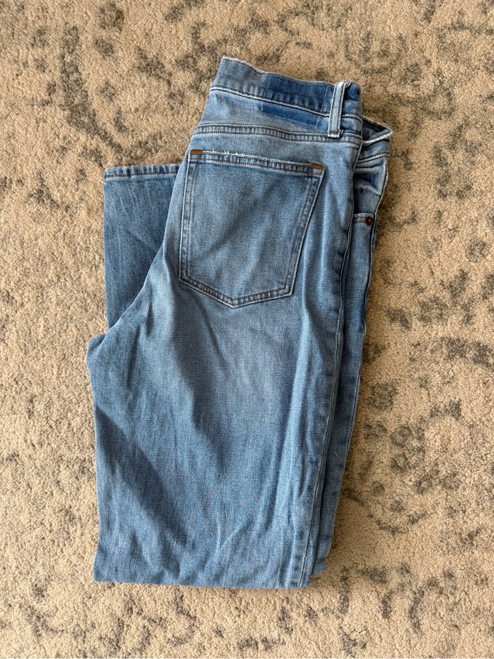 Abercrombie & Fitch The Mom High Rise Jeans Light Wash Size 28/6 Long